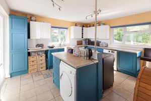 Kitchen- click for photo gallery